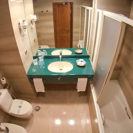 Zentral Center - Adults Only Hotel