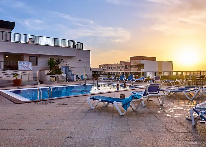 中央中心酒店 - 仅限成人 4*