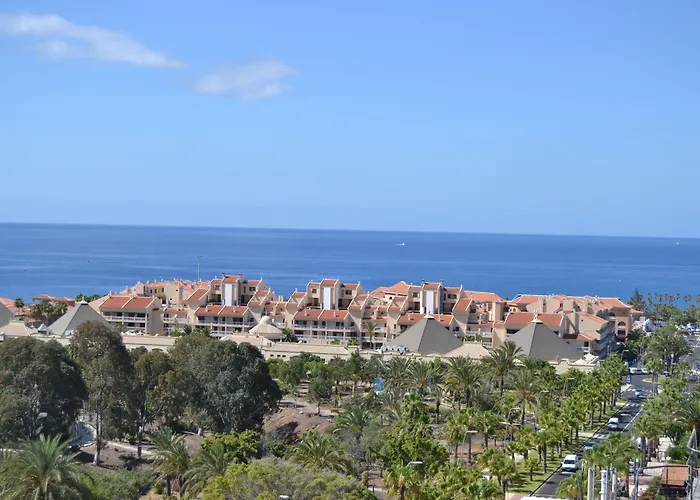 中央中心酒店 - 仅限成人 4*