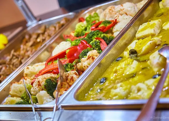 Отель Zentral Center - Adults Only