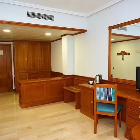 Zentral Center - Adults Only Hotel 4*