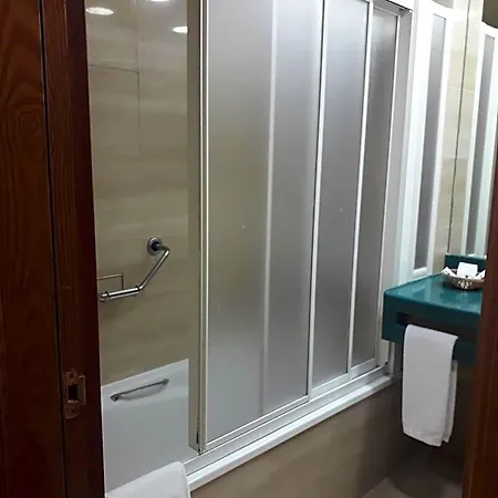 Hotel Zentral Center - Adults Only 4*