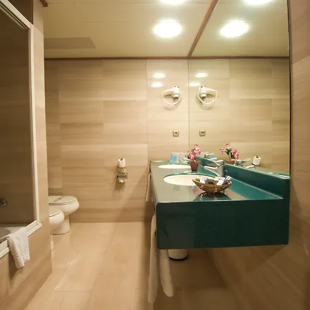 Zentral Center - Adults Only ホテル 4*