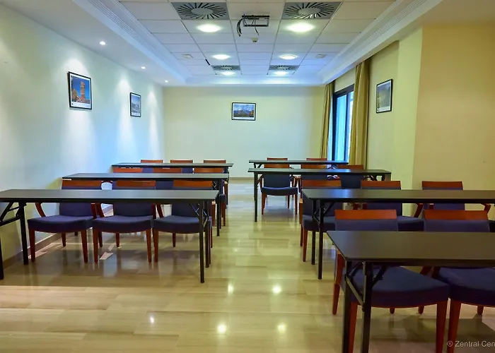 Hotel Zentral Center - Adults Only 4*