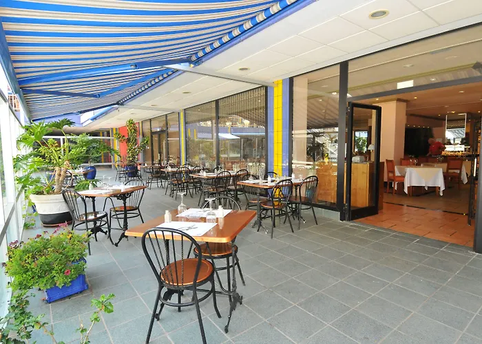 Zentral Center - Adults Only Hotel 4*