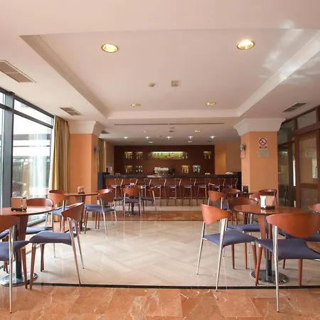 Hotel Zentral Center - Adults Only 4*